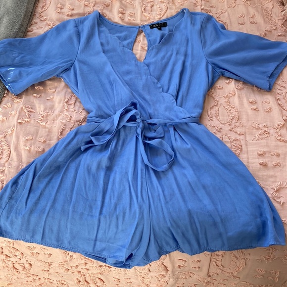 Francesca‘s Pants - Scallop shaped romper